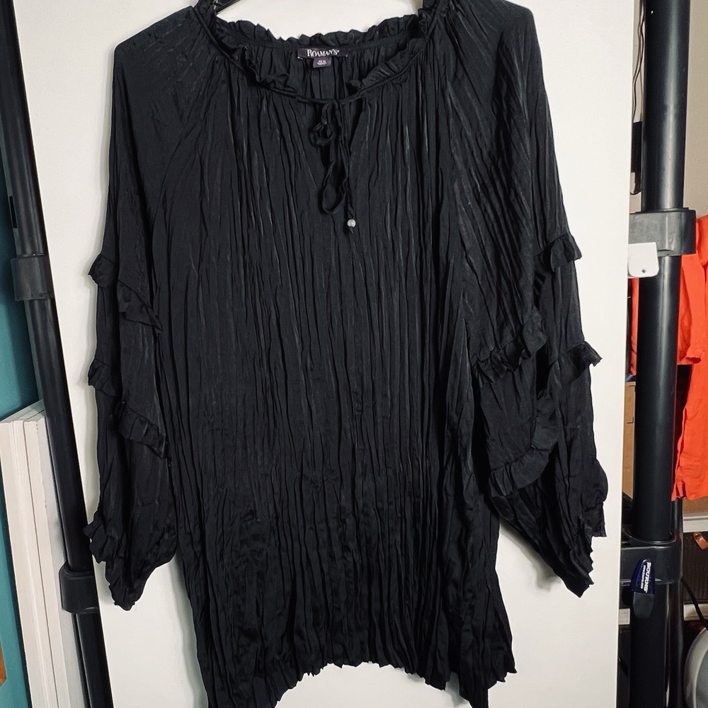 Roaman's Women's 32W Black Crinkle Ruffle Sleeve Peasant Tunic‎ Top Boho EUC!